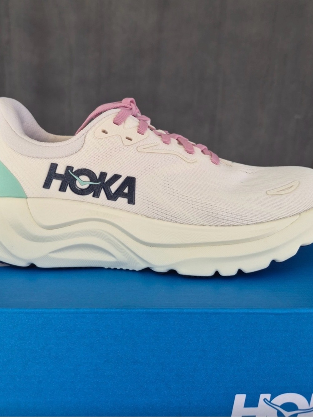 Hoka Women's Running Shoe - Rose Cream/Alabaster